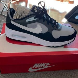 New Black Gray White Men Nikes